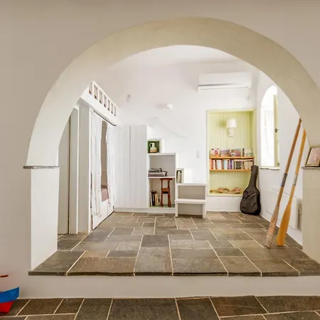 Sifnos Waterfront House Semesterbostad